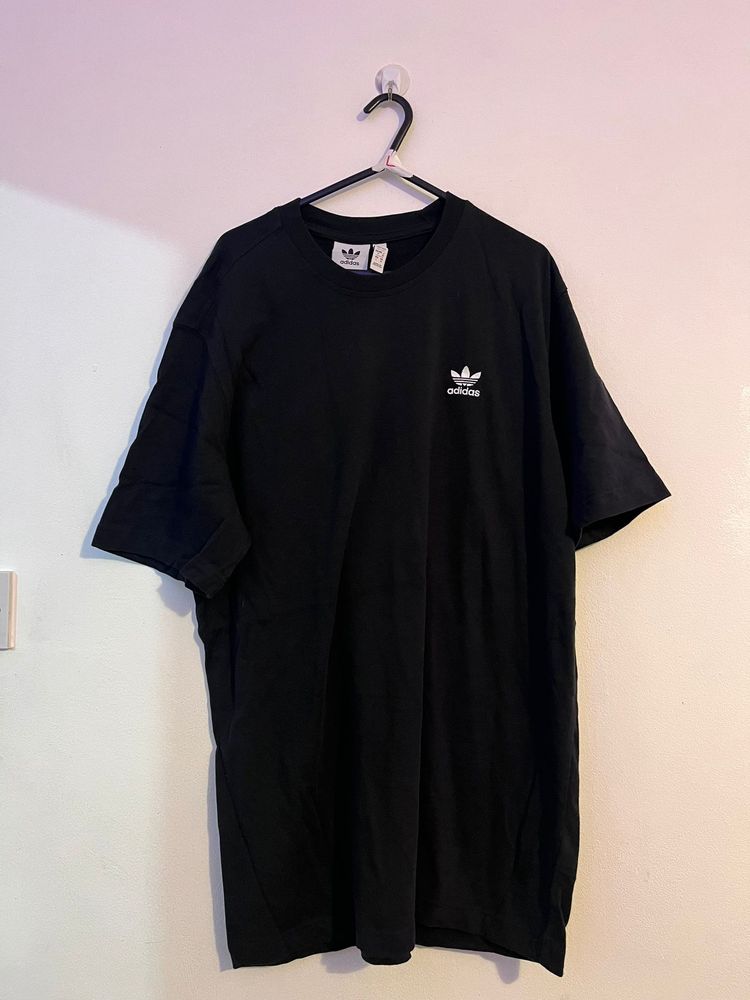 Adidas Black T-Shirt